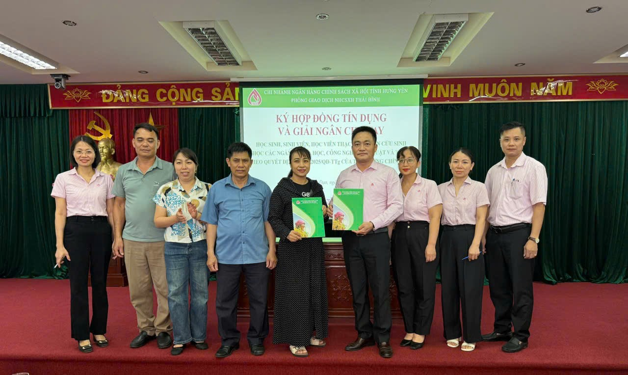 Ngân hàng Chính sách xã hội (NHCSXH) Thái Bình giải ngân cho vay học sinh, sinh viên, học viên thạc sĩ, nghiên cứu sinh học ngành STEM theo Quyết định số 29/2025/QĐ-TTg ngày 28/8/2025 của Thủ tướng Chính phủ