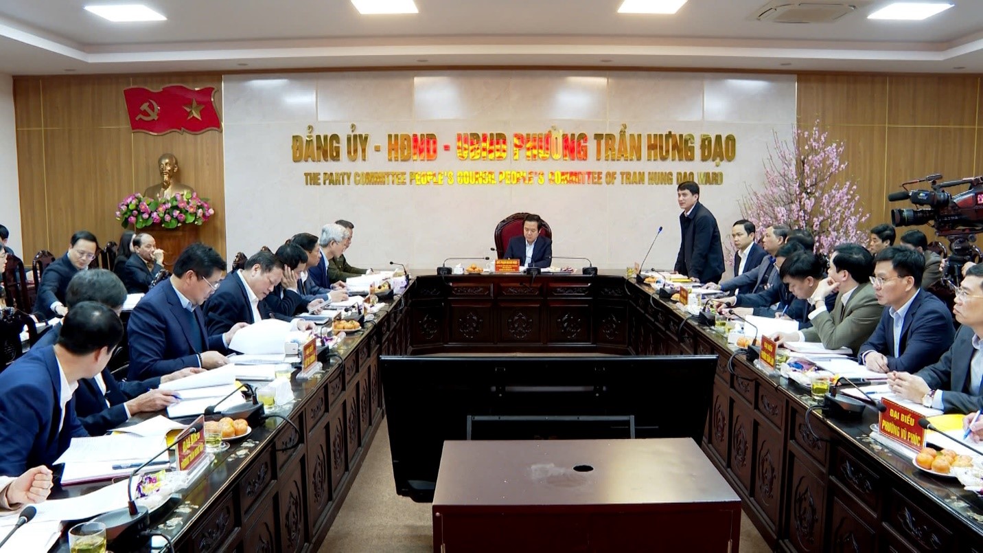 Đồng chí Phó Bí thư Tỉnh ủy, Chủ tịch UBND tỉnh làm việc với 5 phường về công tác bầu cử và các nhiệm vụ trước, trong và sau tết Nguyên đán Bính Ngọ 2026