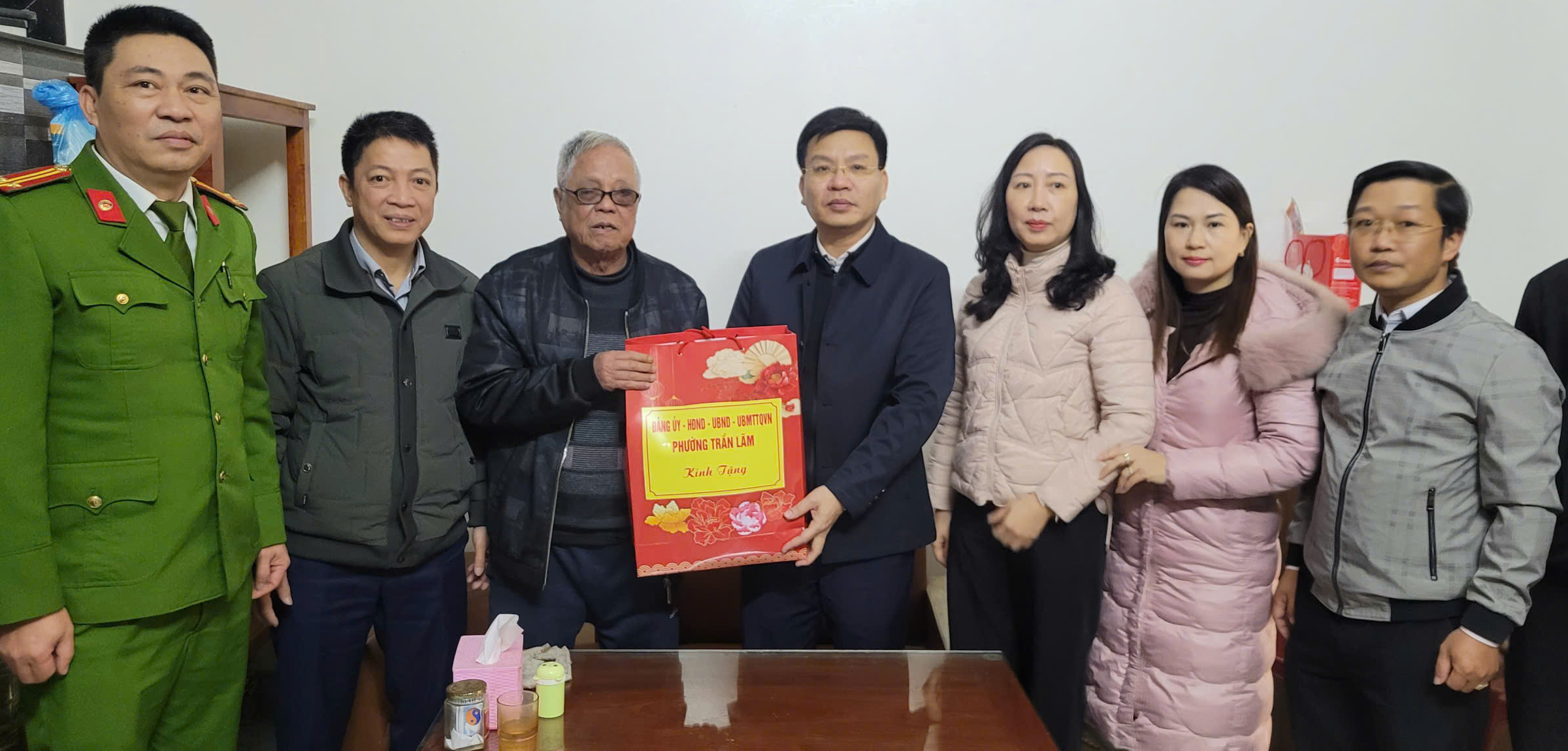 Phát huy truyền thống “uống nước nhớ nguồn”, tri ân anh hùng liệt sĩ,  người có công và gìn giữ các di tích lịch sử – văn hóa trên địa bàn