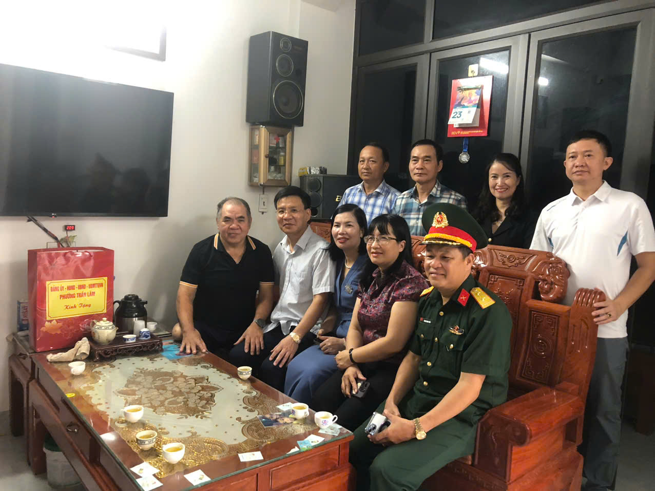 ĐẢNG BỘ, CHÍNH QUYỀN VÀ NHÂN DÂN PHƯỜNG TRẦN LÃM CHUNG TAY CHĂM LO NGƯỜI CÓ CÔNG NHÂN DỊP KỶ NIỆM 79 NĂM NGÀY THƯƠNG BINH - LIỆT SĨ