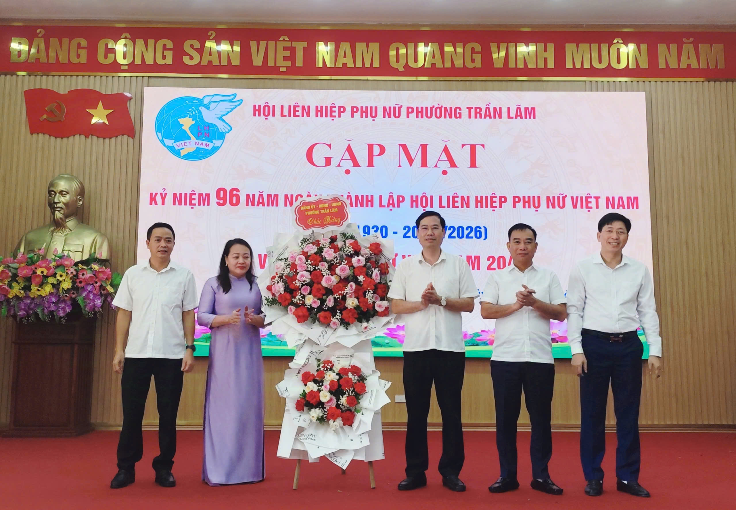 Phụ nữ phường Trần Lãm phát huy truyền thống, tích cực xây dựng địa phương ngày càng phát triển