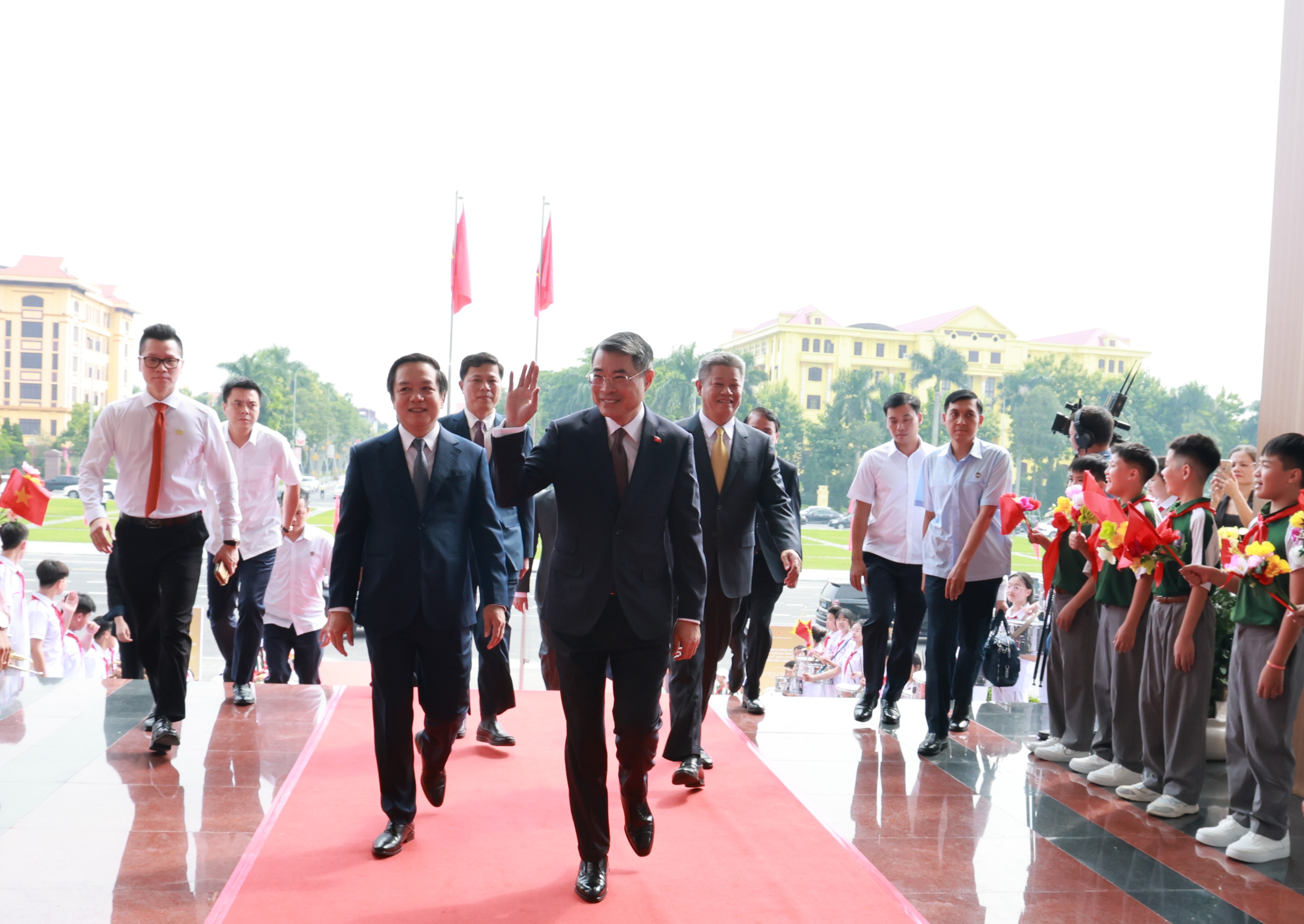 Thủ tướng Chính phủ Lê Minh Hưng dự hội nghị công bố Quy hoạch tỉnh Hưng Yên thời kỳ 2021 - 2030, tầm nhìn đến năm 2050